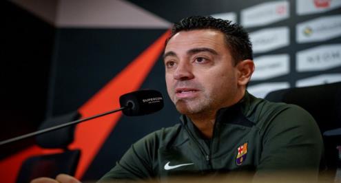 رغم هزيمة كلاسيكو السوبر.. برشلونة يرفض إقالة تشافي